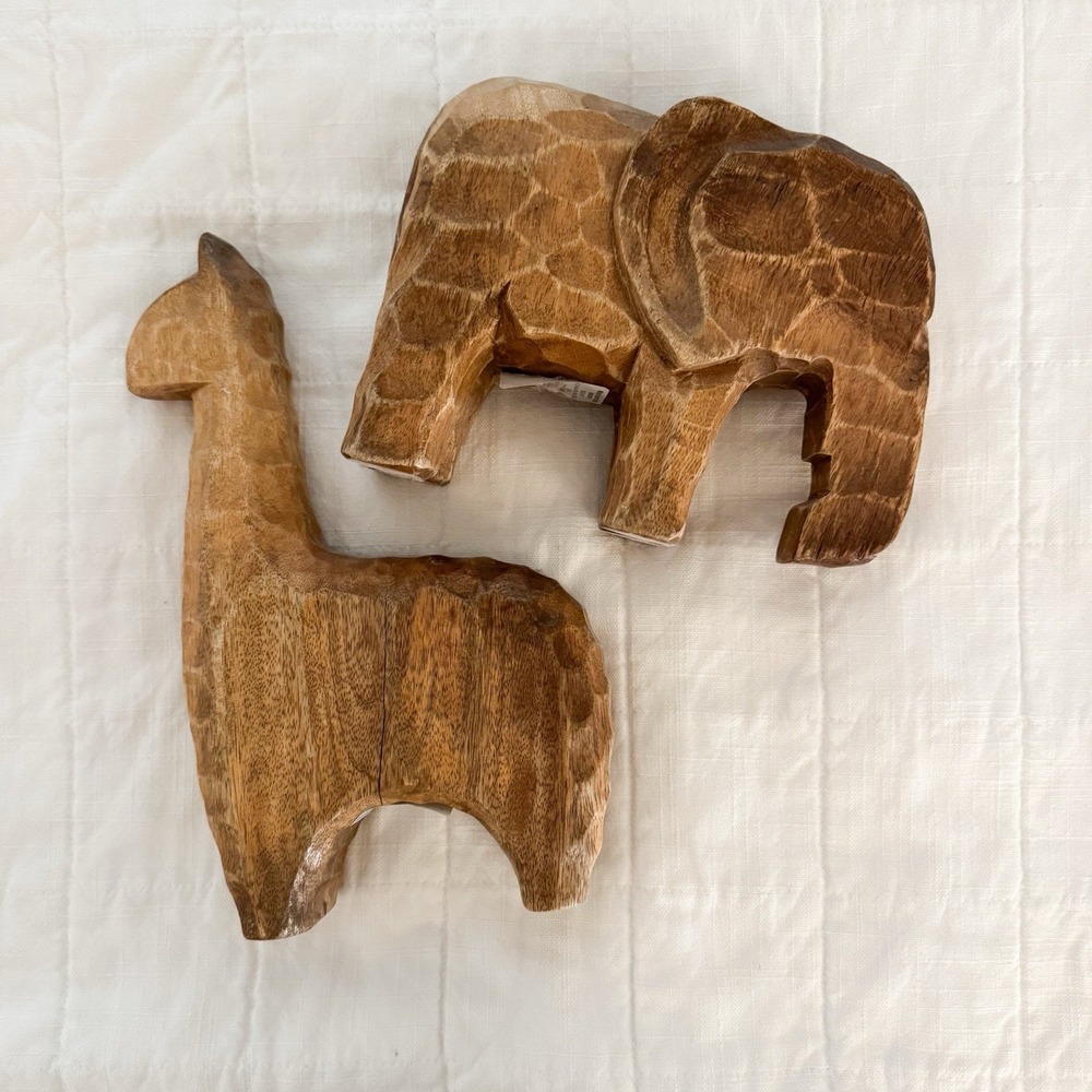 Wooden Hand Carved Animal Figurines Elephant Llama/Giraffe Neutral Nursery
